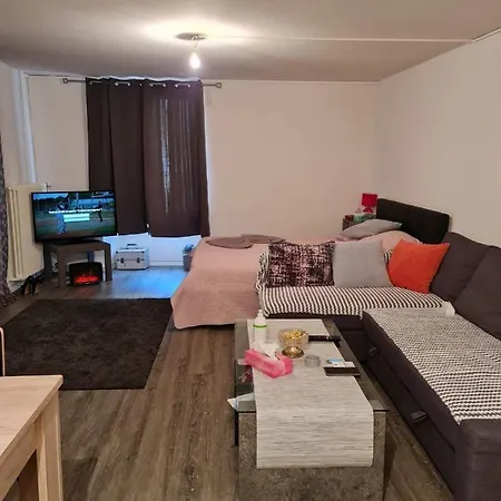 Apartment - 3minutes From *